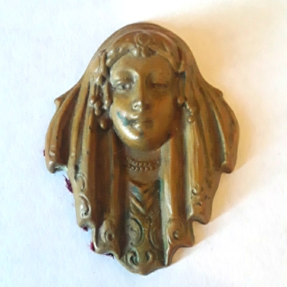 Metal Art Noveau accessory